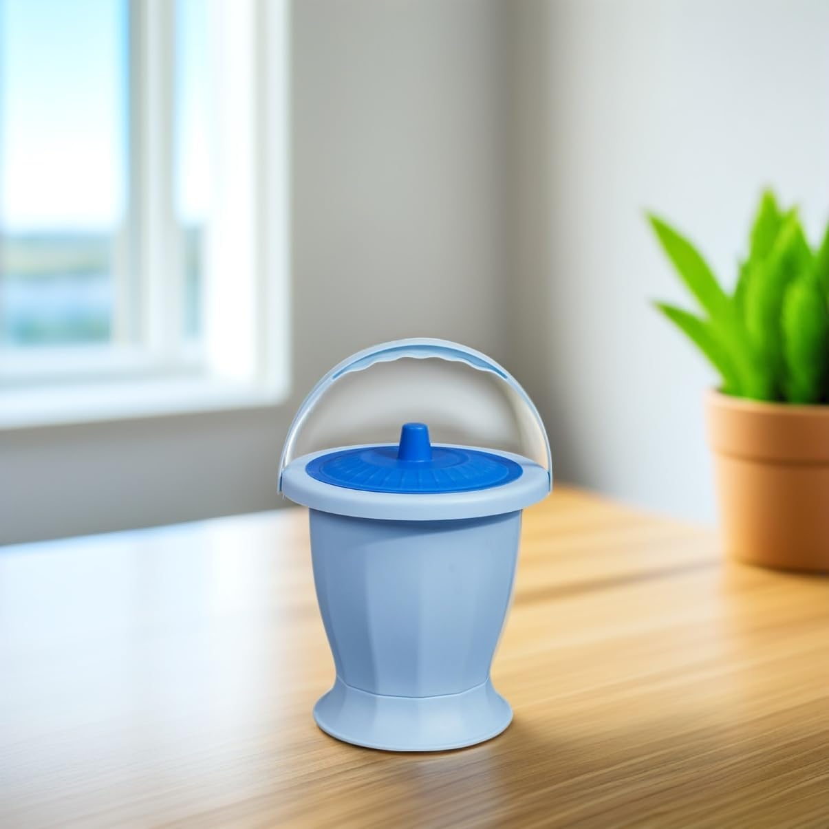 Portable Urinal Toilet Lid Spittoon Chamber Pot for Adults Boys and Girls and Travel Household Plastic Urine Bucket for Night Use and Camping