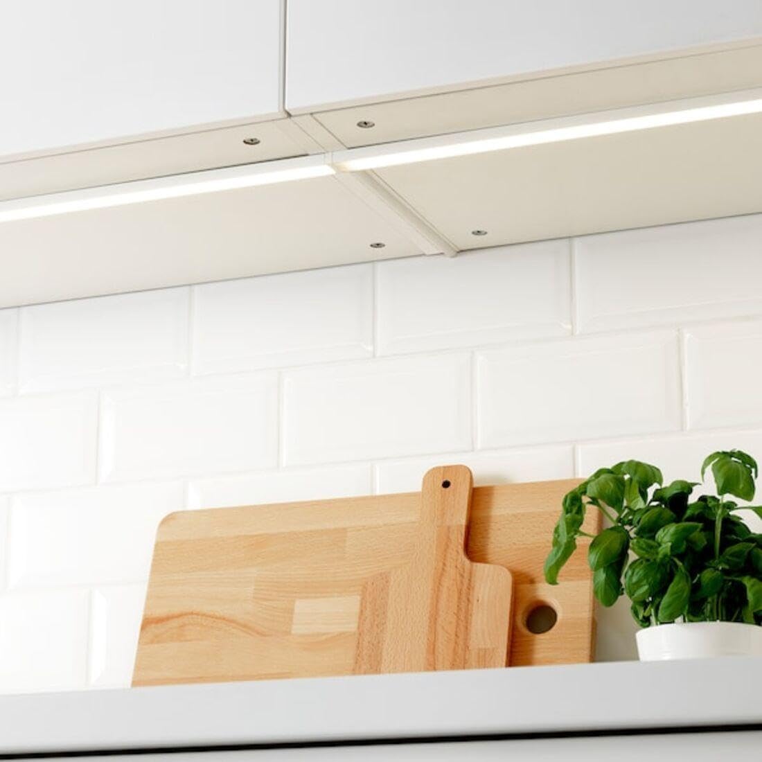Ikea OMLOPP LED Worktop Light, White, 80 cm, Under Cabinet Kitchen Lighting, 3000K Warm White 1