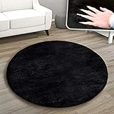 Das softe aber robuste Material ist pflegeleicht und besteht aus 100% Polyester mit einer Florhöhe von 30mm und einem Gewicht von 1.100g/m². Er ist waschbar und schadstoffgeprüft nach STANDARD 100 by OEKO-TEX