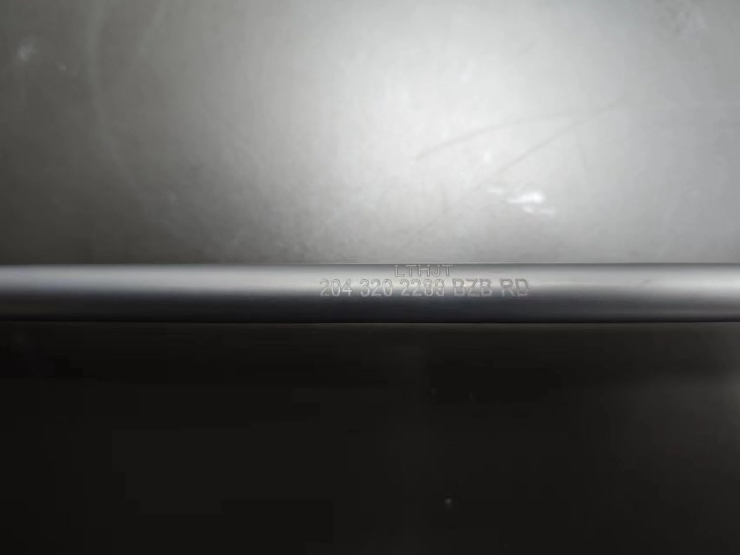 OEM# 2043200789 2043202289 Suspension Stabilizer Bar Link Front Left and Right Compatible with W204 W207 C300 2014-2015 A2043200789 A2043202289