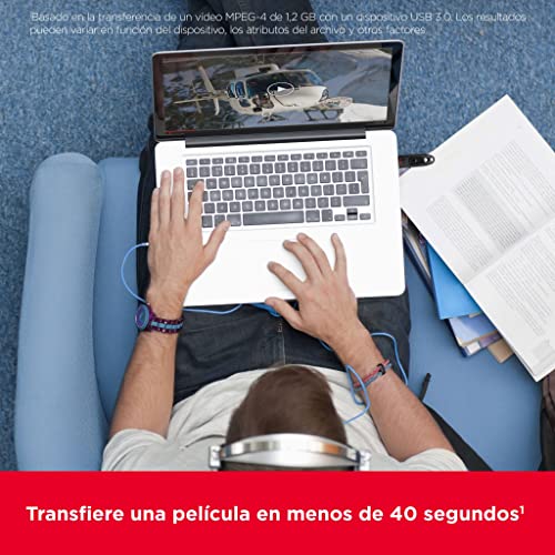 Persona transfiriendo un video en menos de 40 segundos usando el USB Flash Drive SanDisk 64GB