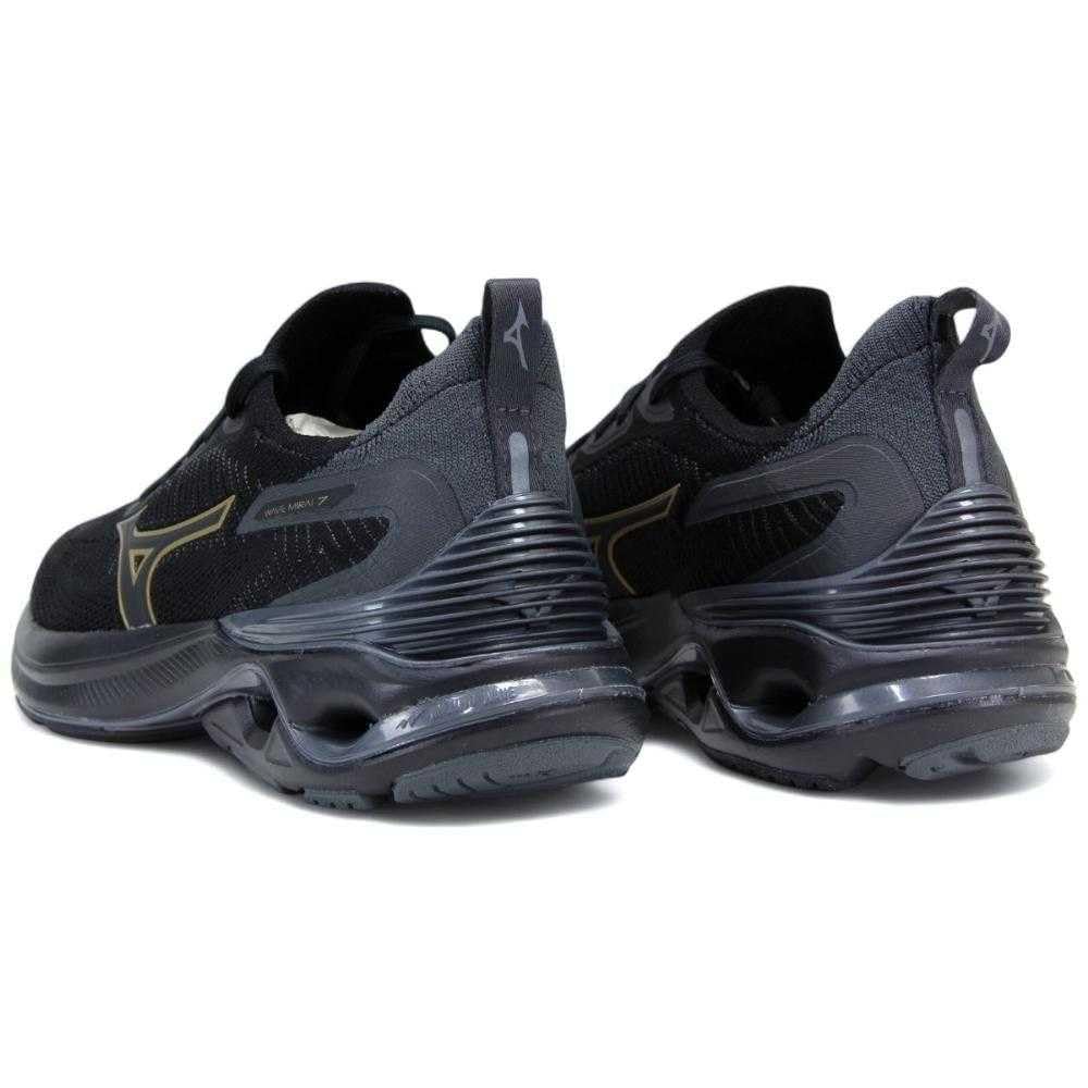 Tênis Masculino Mizuno Wave Mirai 7 em promoção! Veja a oferta e mais achadinhos de Tênis 9 Hoje é o melhor dia para comprar Tênis Masculino Mizuno Wave Mirai 7 com aquele preço maroto! Promoção! Aproveite a oferta! 9