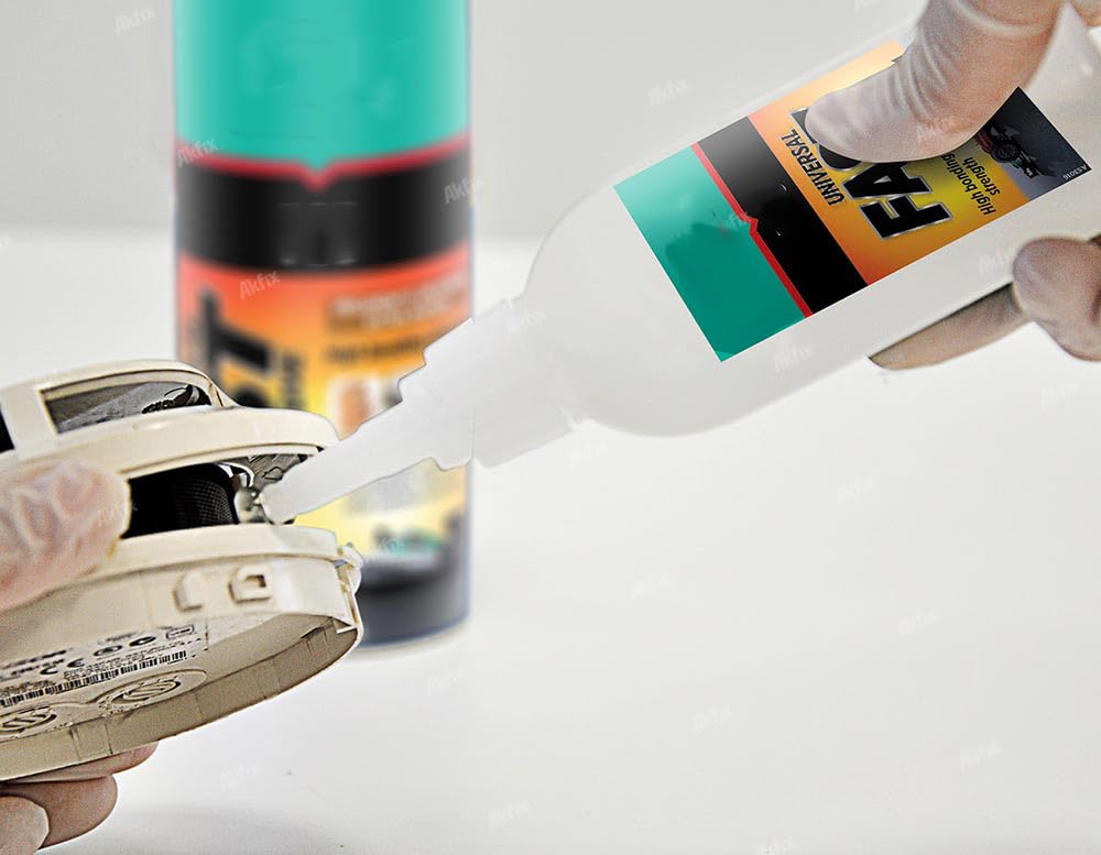 Superglue avec activateur en spray. Super colle avec accélérateur d'adhésif. Adhésif professionnel tout usage à haute force d'adhérence (50gr de colle avec 200ml de spray)