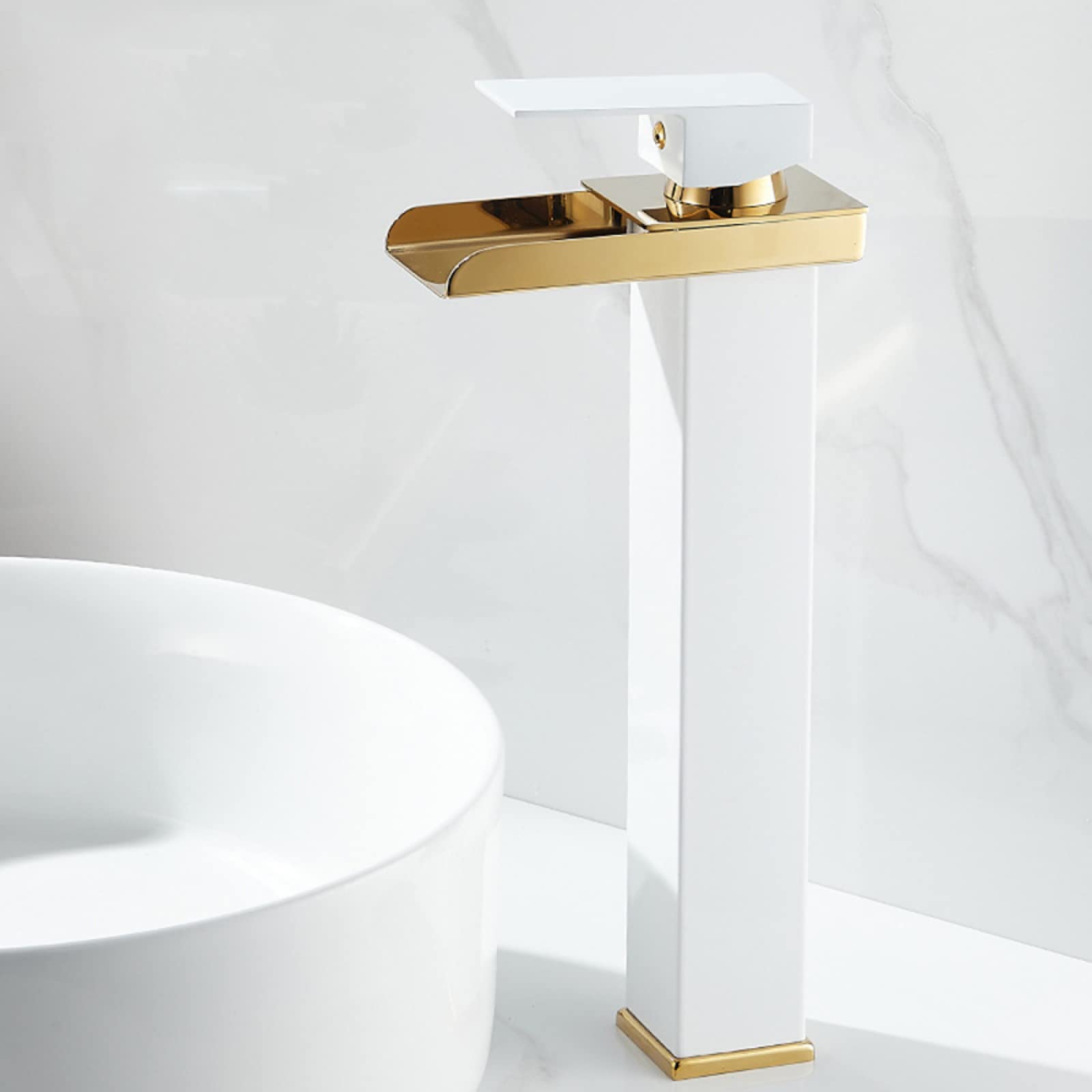 Grifo de baño de acero inoxidable con caño de cascada alto y corto LWX