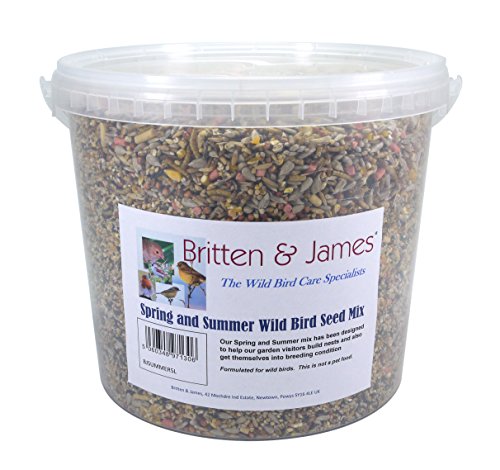 Britten & James Le mélange de graines pour Oiseaux Sauvages Essential Printemps et Été dans Une cuve refermable de 5 litres. Les Oiseaux Sauvages Font Face à des défis particuliers au Printemps