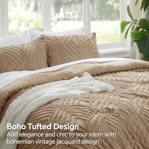 Image of BEDELITE Boho Comforter Set Queen - Tufted Boho Bedding Set, Khaki | Soft & Lightweight Comforter for All Seasons, Jacquard Farmhouse Bedding with 2 Pillowcases