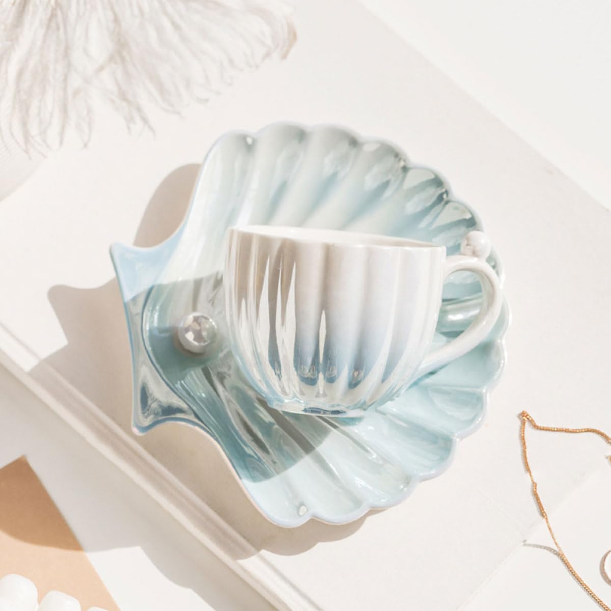 Set di Tazzine da Caffè Leggero di Lavorazione Fine con Piattino in Ceramica da 300ml Elegante e Delicato per Bere Tè o Caffè a Casa in Caffetteria