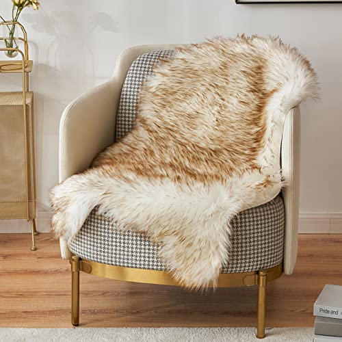 MIULEE Faux Fur Sheepskin Rug