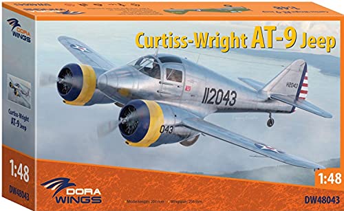 Curtiss-Wright AT-9 Jeep avion bimoteur miniature seconde guerre mondiale collection historique