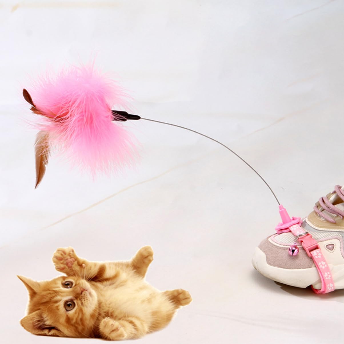 DOITOOL 2pièces De Jeu Interactives pour Chats De Jouets Plume Stimule Instinct De Chasse Accessoires Amusants pour Chats Intérieur Matériaux Sûrs Et