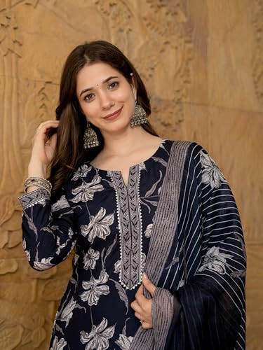 Image of Vaamsi Women's Rayon Blend Floral Straight Printed Kurta Pant With Dupatta Set