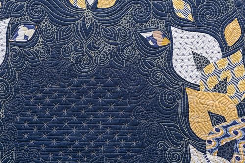 Image of The Ultimate Guide to Free-Motion Quilting with Angela Walters: Tips, Techniques & 104 Designs