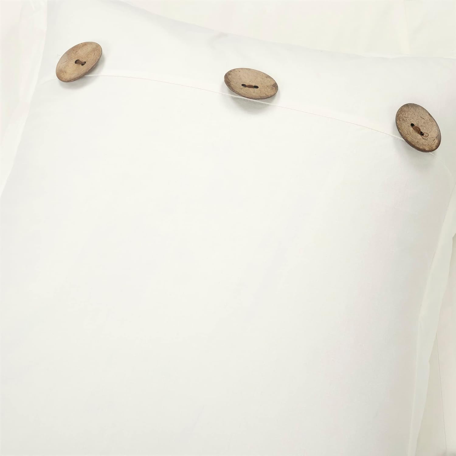 Lush Decor Linen Button Farmhouse 5 Piece Comforter Set, King, Off White - Rustic Chic Bedding Set With Euro Shams - Solid Color Design With Coconut Husk Button Detail