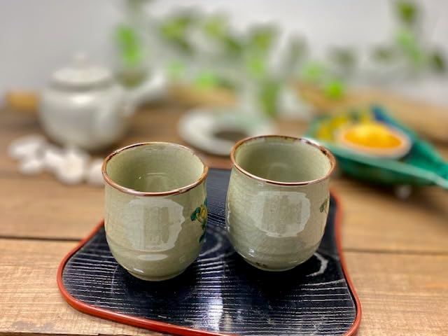 九谷【夫婦湯呑】金糸梅に鳥『裏絵』陶器 180ml(大) 2個 【栞】