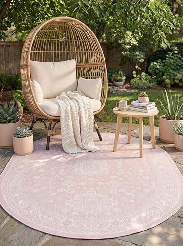 Rugs.com Outdoor Aztec Collection Rug – 3' x 5' Oval