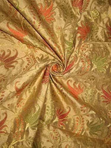 Soie de tissu jacquard floral Dupioni dorée pour structurer vos volumes en haute couture