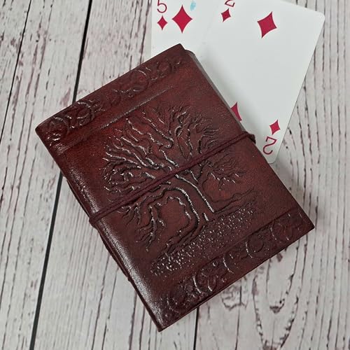 Carnet de voyage en cuir fait main, le cadeau idéal avec son motif Arbre de vie symbolique