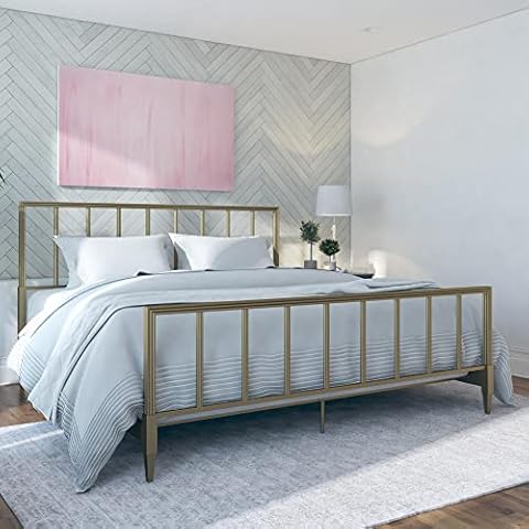 CosmoLiving Blair Bed Cover