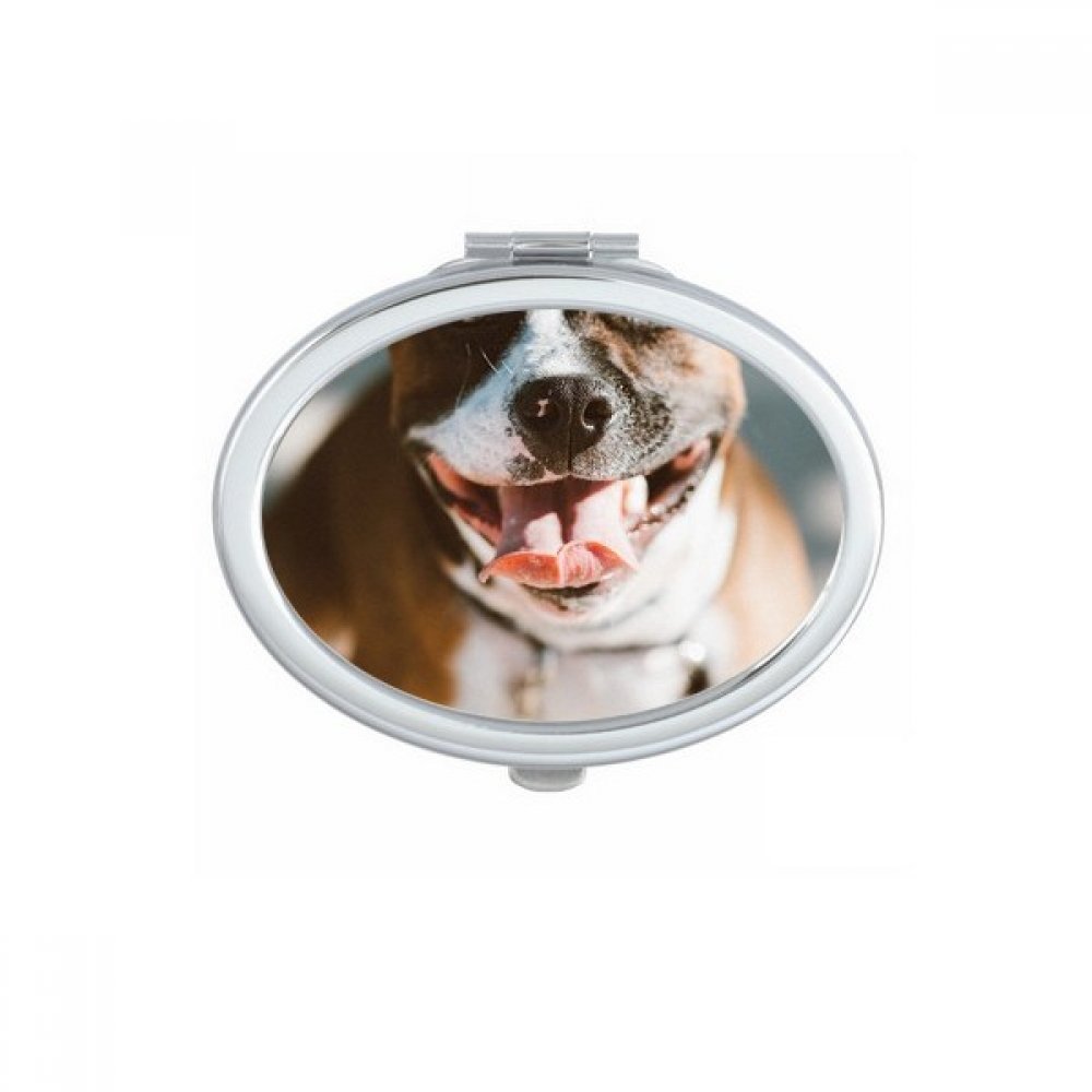 Miroir compact portable ovale pour en finir avec les retouches de maquillage ratées
