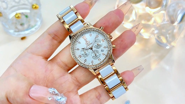 Amazon.com: Womens Watch Diamond Rose Gold Gift Set Luminous  display picture 3