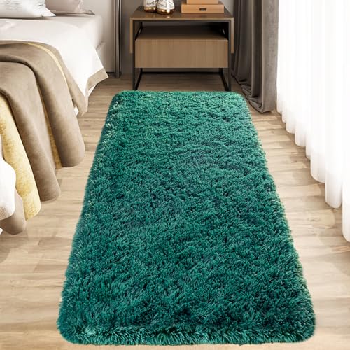 Zentavio Runner Rugs for Hallway 2x6 Shag Soft Bedroom Bedside Rugs Non Slip Fluffy Carpet for Kids Girls Boys Home Decor Aesthetic Dorm Nursery Emerald Green