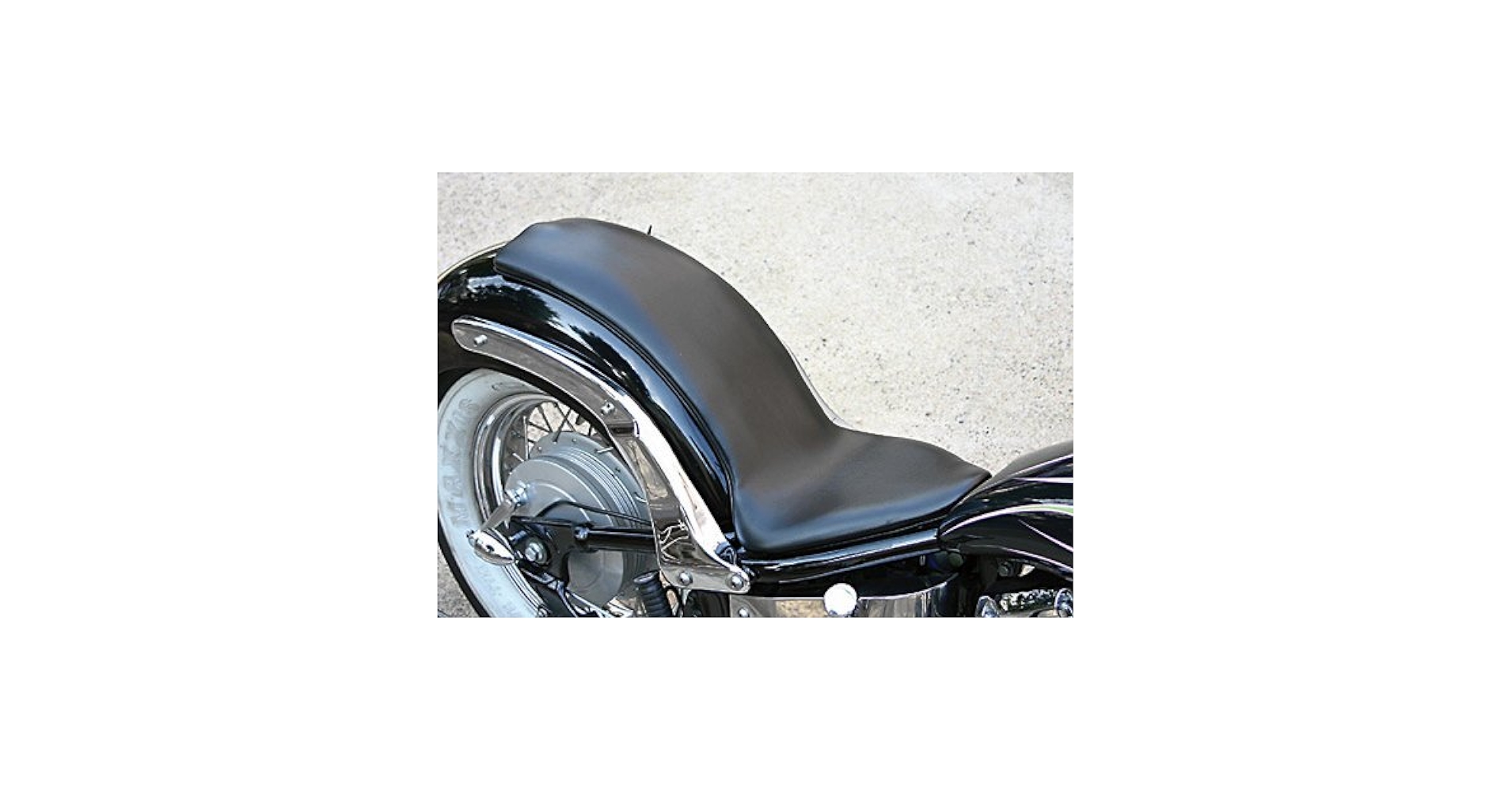 ドラッグスター400 クラシック　イージーライダース　コブラシート　スタッズ Webike | EASYRIDERS イージーライダース スタッド付