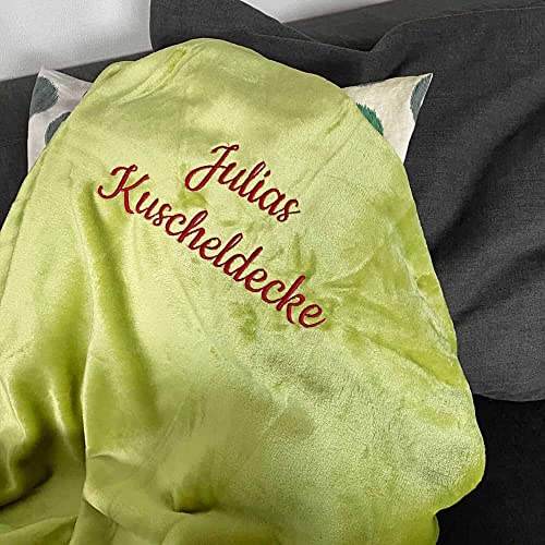 Deitert Kuscheldecke mit Namen oder Wunschtext Bestickt, 200cm x 150cm, extra weiche und gemütliche Sofadecke/Wohndecke, hochwertiges Fleece, personalisiertes Geschenk (Petrol)