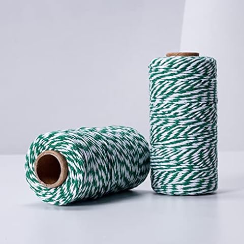 200m Christmas String, 2mm Green and White Twine, Butchers Twine for Gift Wrapping, Candy Cane String for Diy Crafts, Gift Wrapping, Handmade Art and Cooking Bakers Twine Cover