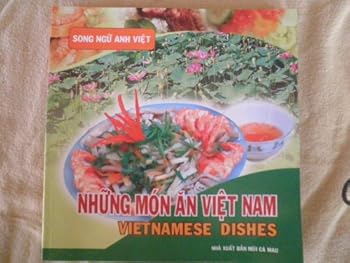 Paperback Nhung mon an Viet Nam; Vietnamese dishes Book