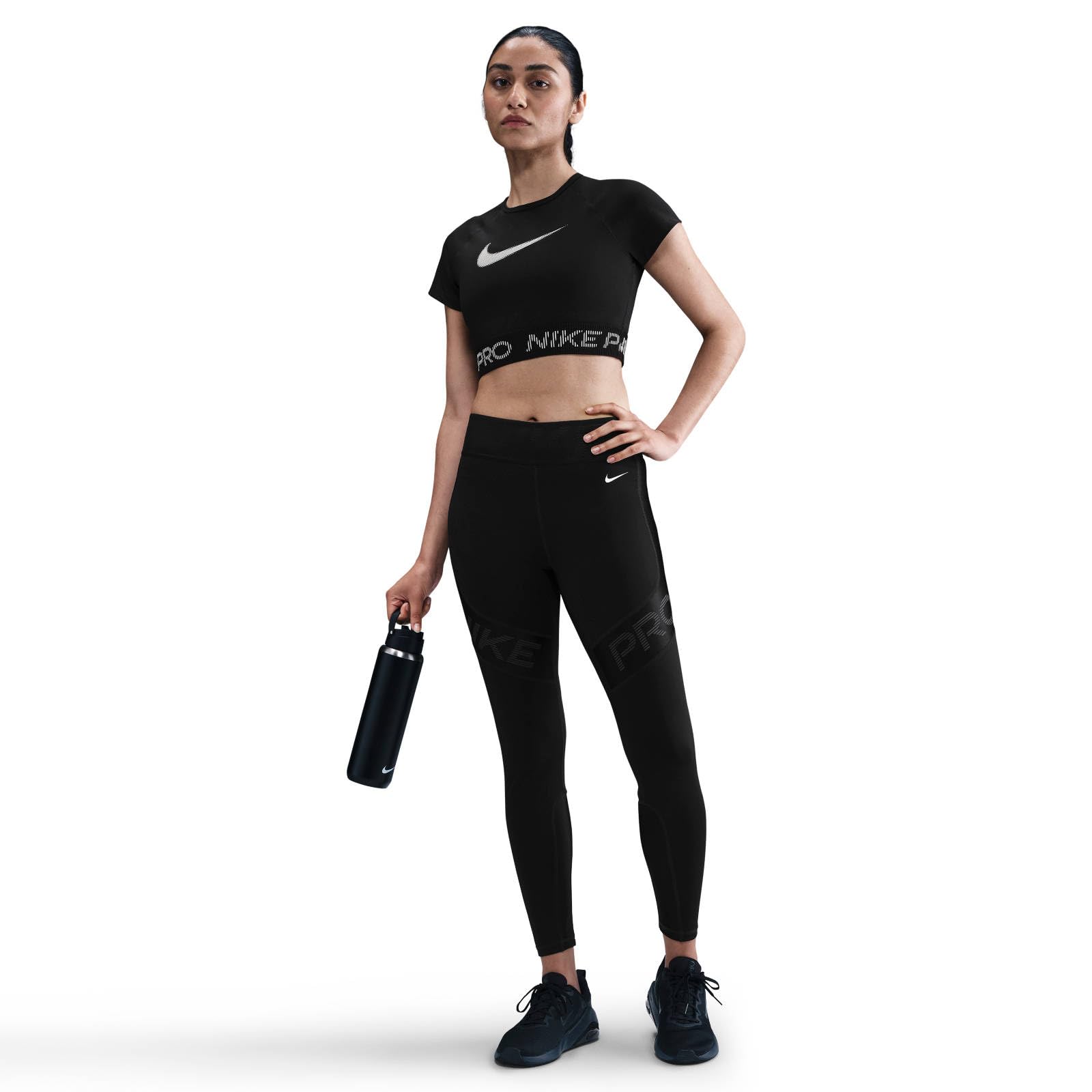 NIKE Koszulka z krótkim rękawem Kobiety Nike Pro Dri-fit Kürzer Geschnittenes Kurzarmshirt Mit Grafik Für Damen