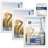 PASST IN JEDEN RAUM – Durch die modernen Farben sind unsere Bilderrahmen für jedes Wohn &- Schlafzimmer, jede Küche oder jedes Büro eine perfekte Ergänzung der Tisch- oder Wanddeko.