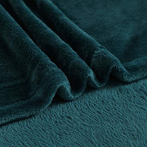 Kuscheldecke Flauschige extra weich & warm Wohndecke Flanell Fleecedecke, Falten beständig/Anti-verfärben als Sofadecke oder Bettüberwurf, Größe:150 cm x 200 cm, Farbe:Dunkelgrün