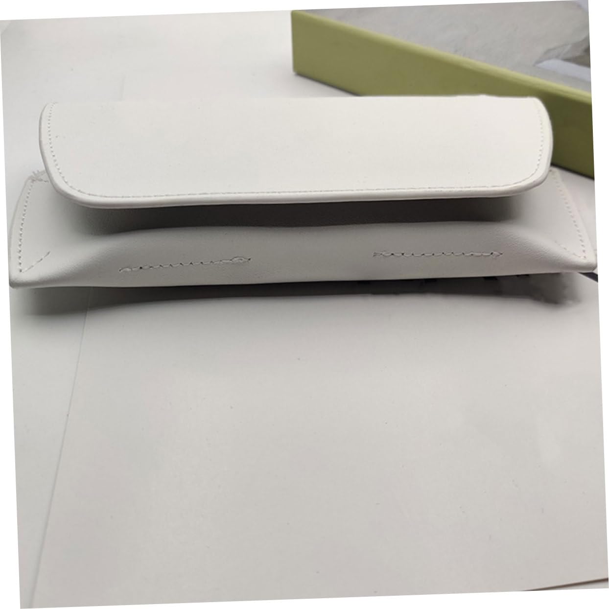 Healeved Copertura Protettiva Per Occhiali Buste Portatile Occhiali Da Sole Custodia Degli Occhiali Da Viaggio Sottile Borsa Custodia Rigida Per Occhiali Bianca Pvc