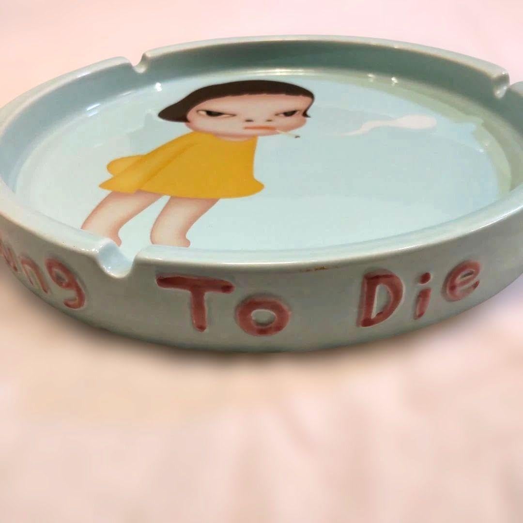 Amazon.co.jp: ​奈良美智灰皿 Too Young To Die アッシュトレイ : おもちゃ