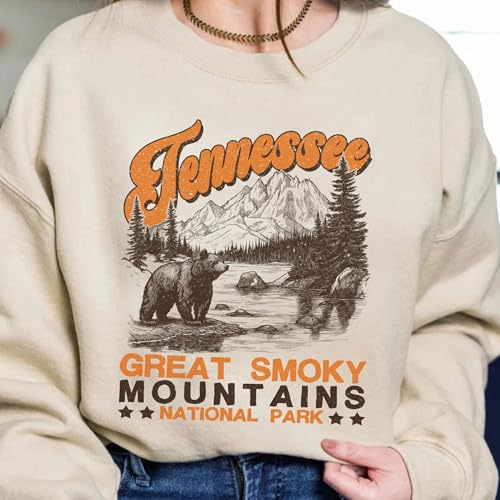 Great Smoky Mountains National Park Sweatshirt - Retro Bear Tennessee Hiking Lovers Crewneck4