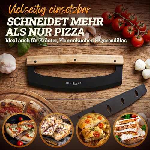 Foto von LIKAYA Pizzaschneider Wiegemesser 36cm schwarz – großer Pizza Schneider mit Edelstahl-Klinge, Akazienholzgriff & Klingenschutz – Pizzamesser für Pizza, Flammkuchen & Kräuter – perfektes Profi Zubehör