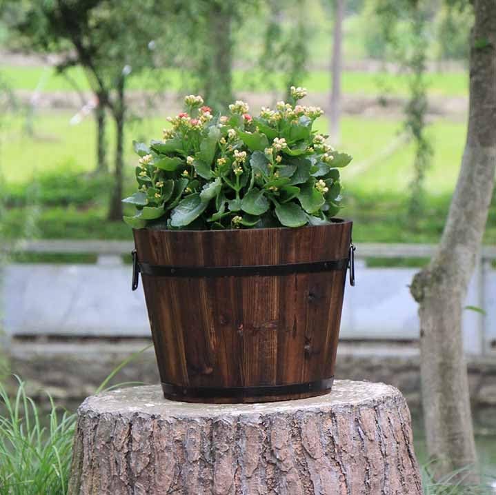 Jardinières rustiques avec trous de drainage pour éviter l'excès d'eau de vos plantes