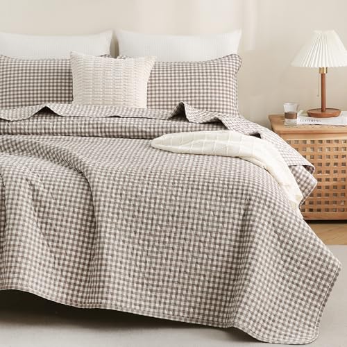 TOCOMOA Tan Gingham Quilt Bedding Set 100% Washed Cotton Bedspread Coverlet Like Linen Feel Soft Comfy Breathable 3 Piece Brown Plaid Checkered Lightweight Comforter Set for All Season Queen 96x90