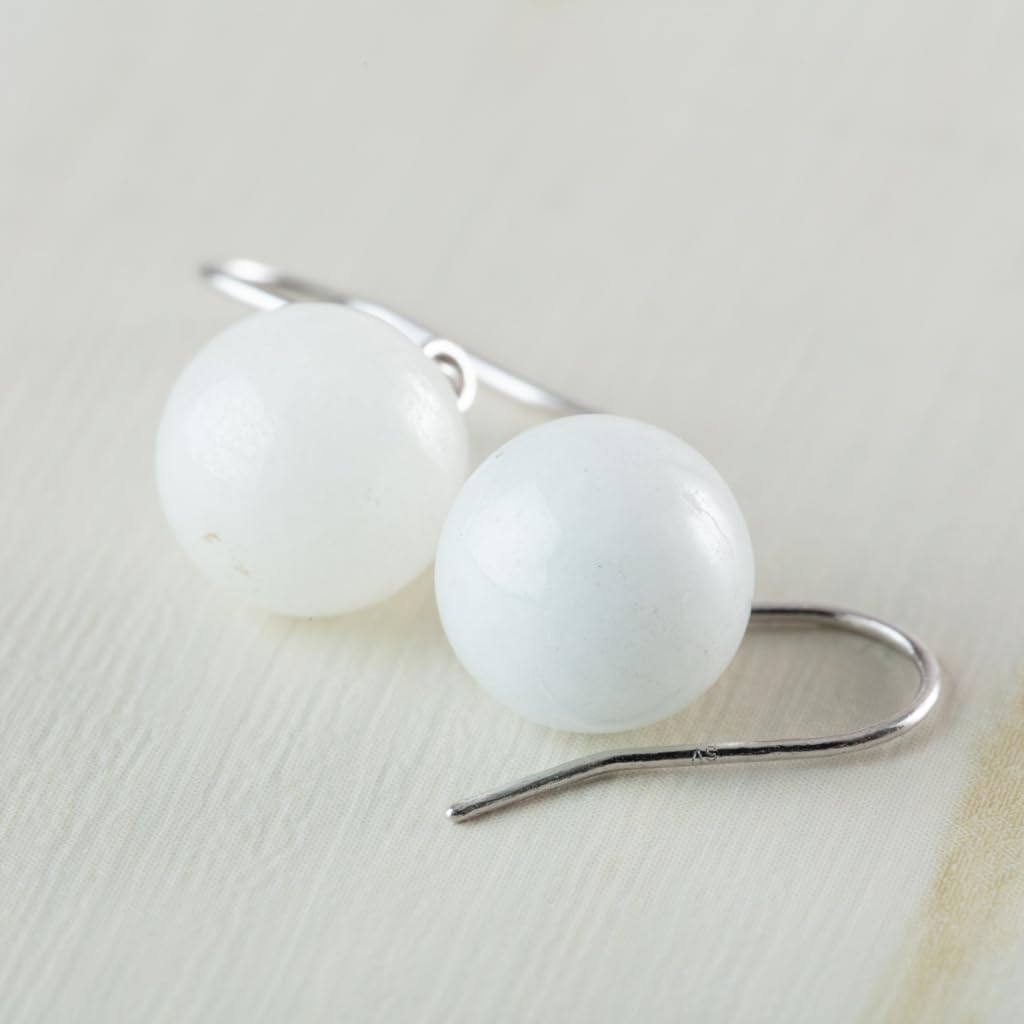 糸魚川天然翡翠 8mm シルバーピアス 日本国石 縄文のパワーストーン APS0152 糸魚川天然翡翠 8mm ゆれるシルバーフックピアス 日本国石 縄文の