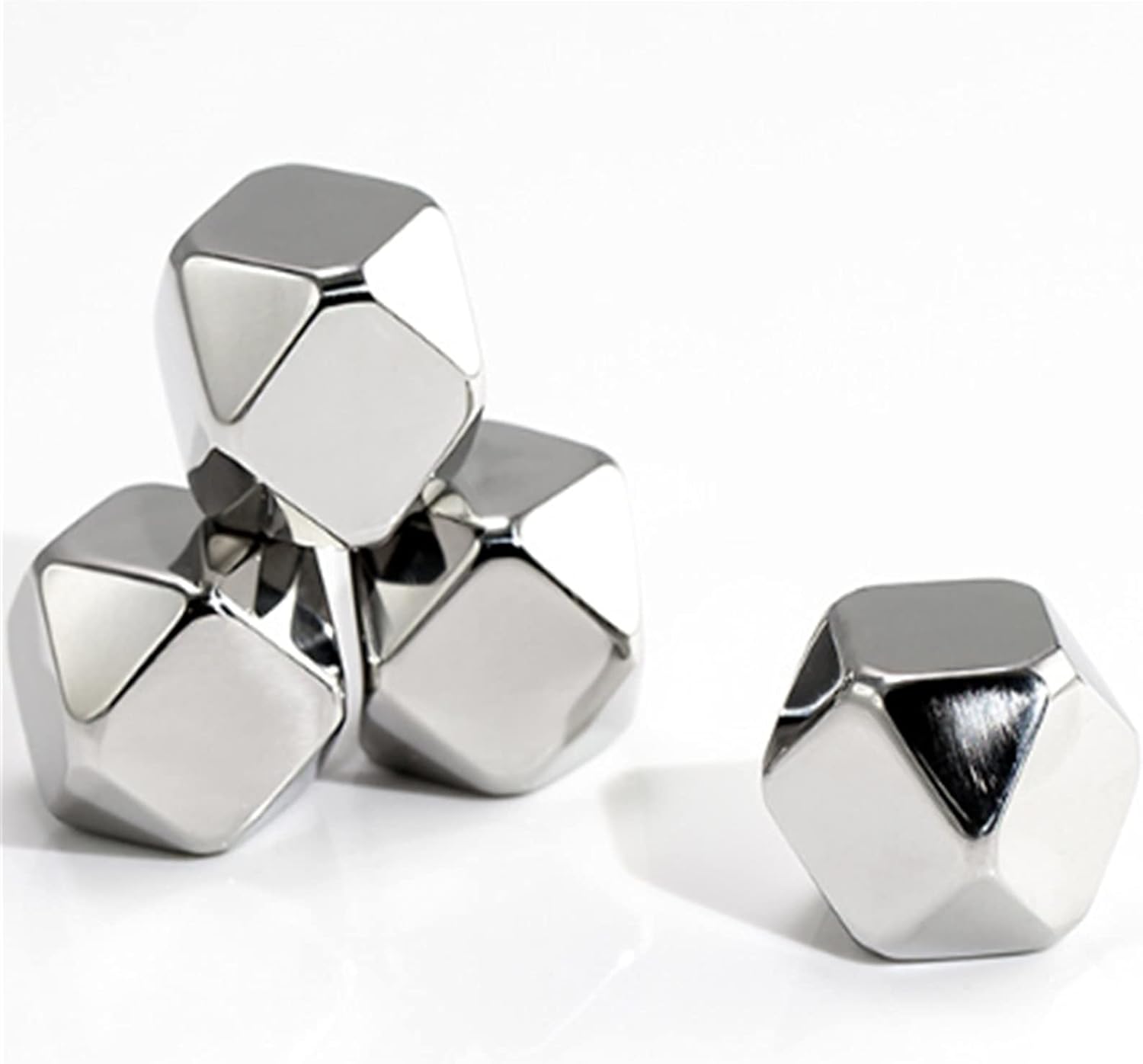 角氷ウイスキーストーン 4/6/8 PCSステンレススチールRhombusウイスキース​​トーンズアイスキューブアイスキューブビール