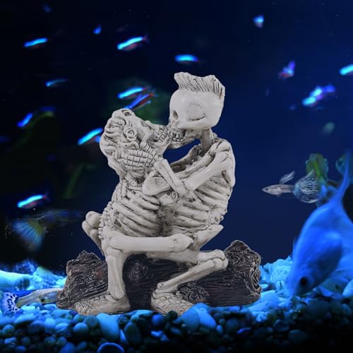 Resin Hugging Skeletons Ornament for Fish Tanks-Enchanting Aquarium Decor -Unique Underwater Gothic Theme - Ideal for Halloween, Aquatic Lovers, and Collectors