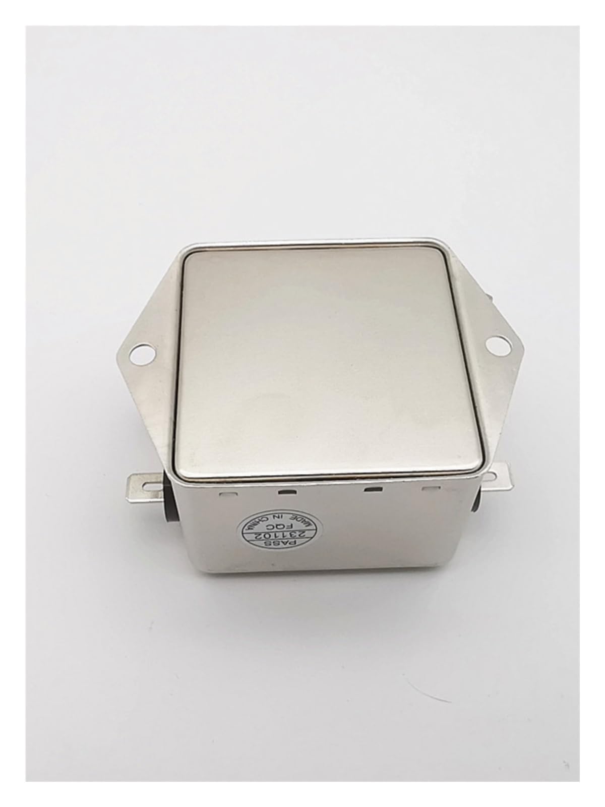 Filtro de potencia CC DL-15F1 | Tensión: 250V; Corriente: 15A; Fase/cableado: monofásico; Características: Antiparasitario