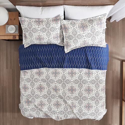 Image of Modern Threads Soren 3-Piece Multicolor Medallion Quilt Set, Soft Lightweight Cotton Bedspread with Reversible Design and 2 Pillow Shams, Bohemian Blue, King