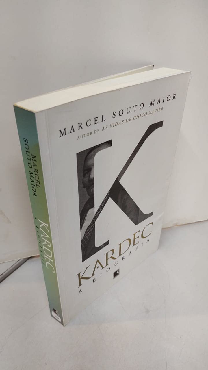 Capa Kardec: A biografia