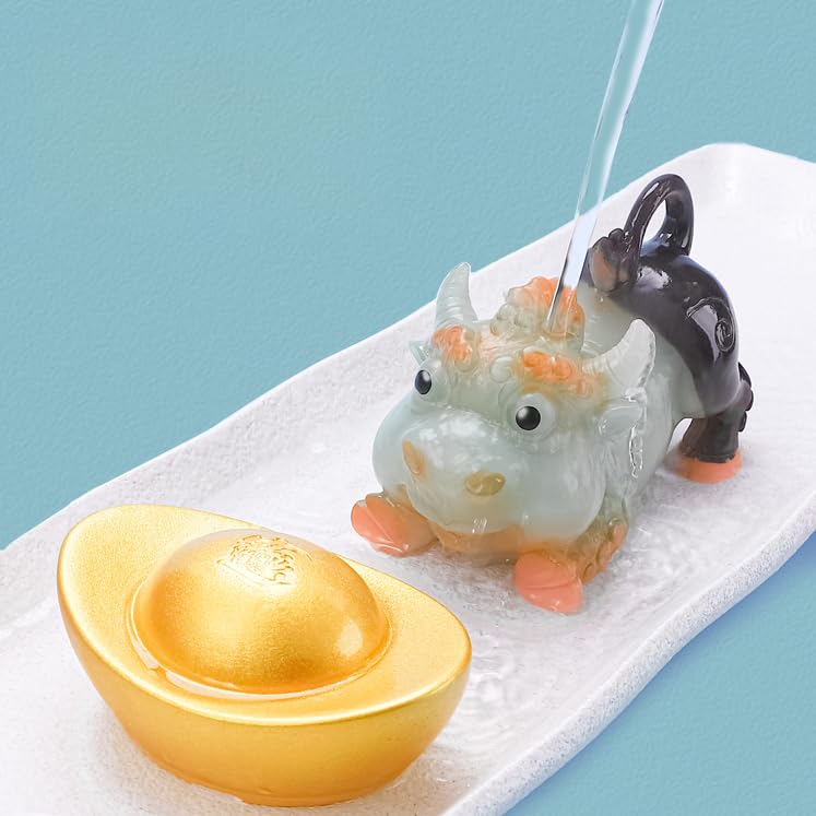 Hormsdar Color Changing Tea Pet Cattle Cute Resin Lucky Ox Statue Kung Fu Tea Tray Decor Tea Lover's Gift Home Office Desk Feng Shui Ornament