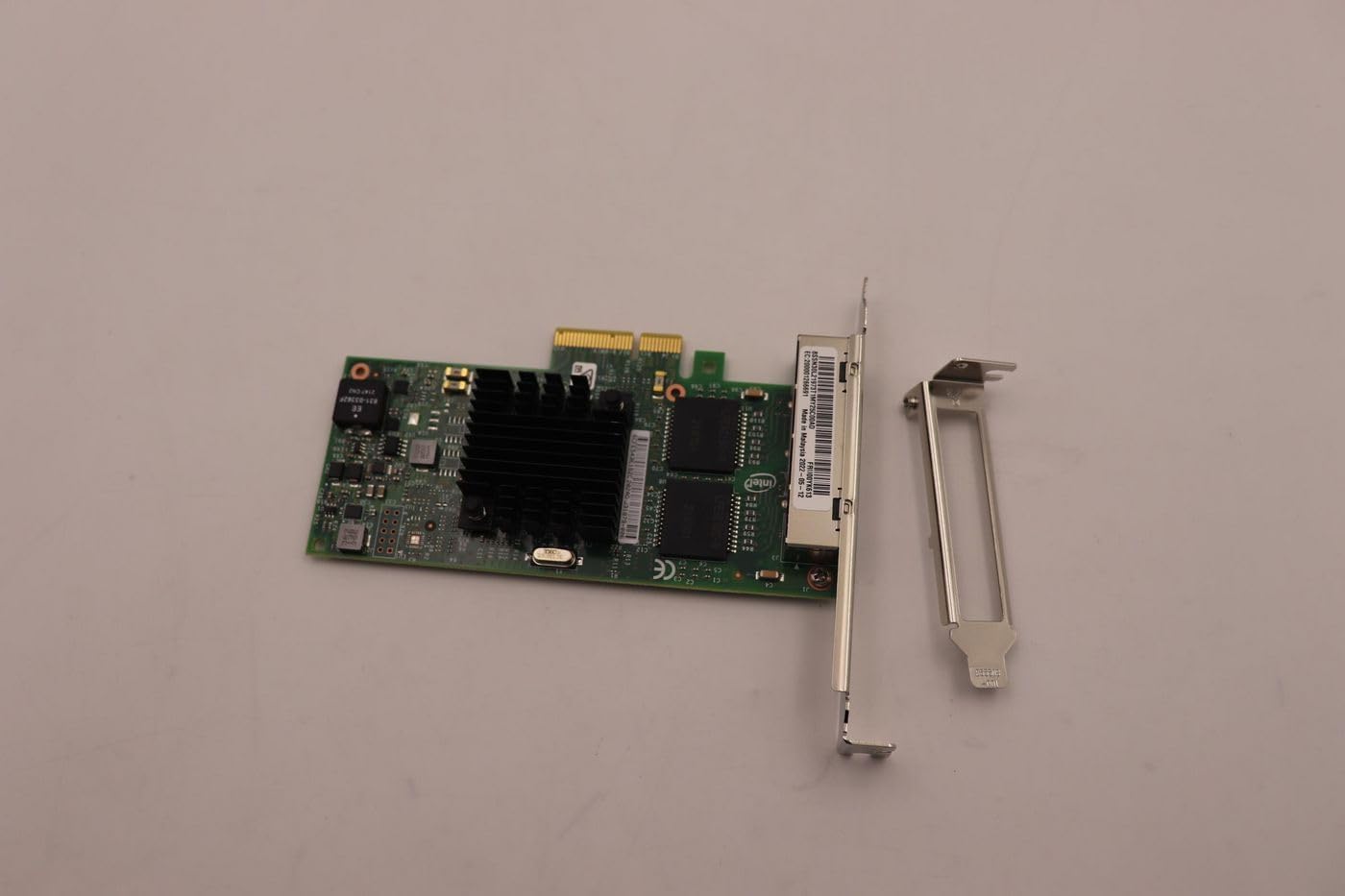 Lenovo Sparepart Quad-Port Gigabit Ethernet PCIe Adapter, FRU5N31B02420 (PCIe Adapter)