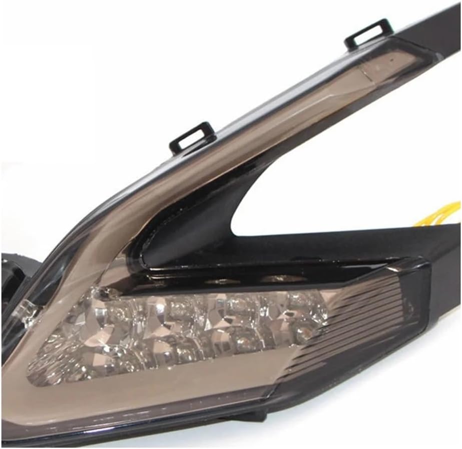 ハイエース200系 テールランプ ベンツルック 新品未使用】ハイエース