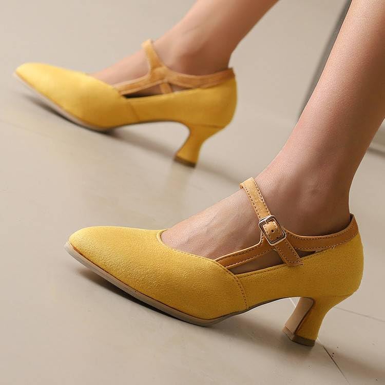 Women Vintage Mary Jane Shoes Pointed Toe Pumps Spool Heels with Belt Buckles3