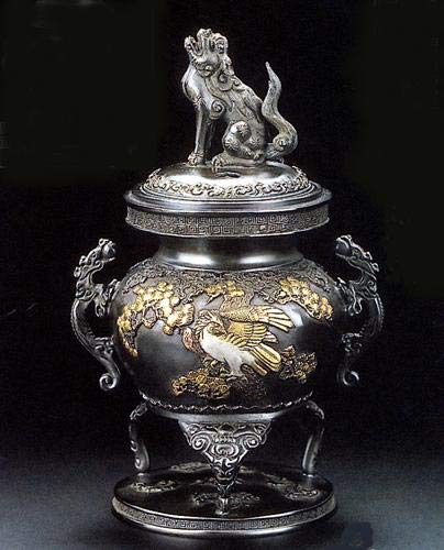 Amazon.co.jp: 香炉 松鷹地紋 蝋型青銅 (ブロンズ) 製 桐箱入り (高岡