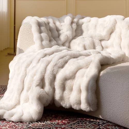 Ultra Soft Cozy Faux Fur Throw Blanket, Fuzzy Plush Thick Bubble ...